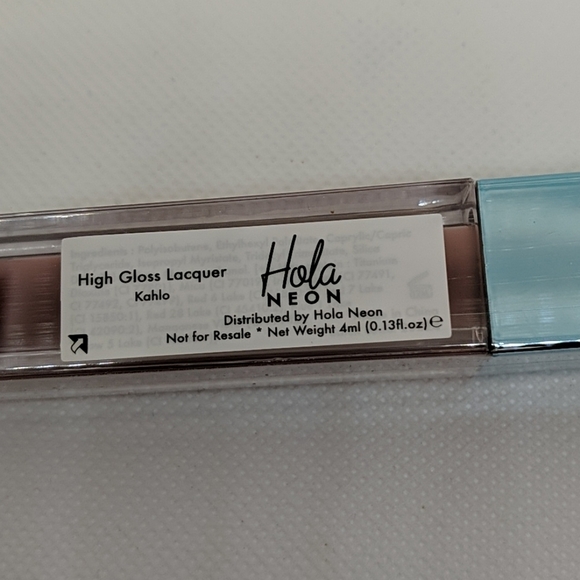 HOLA NEON
High-Gloss Lacquer in Kahlo NWT - Picture 6 of 8